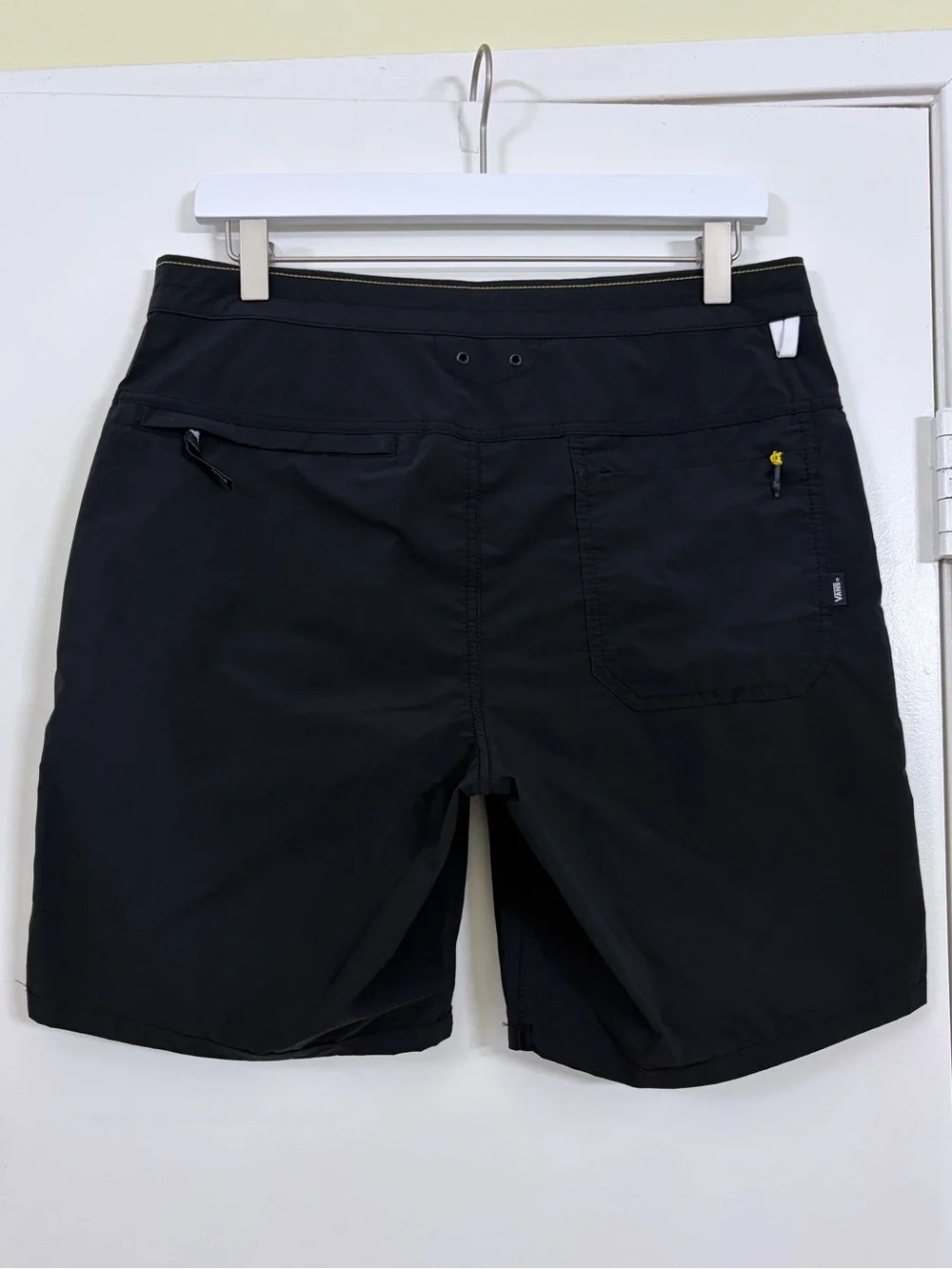 Vans x National Geographic Voyage Trunk Board Shorts Black Size 30 Limited